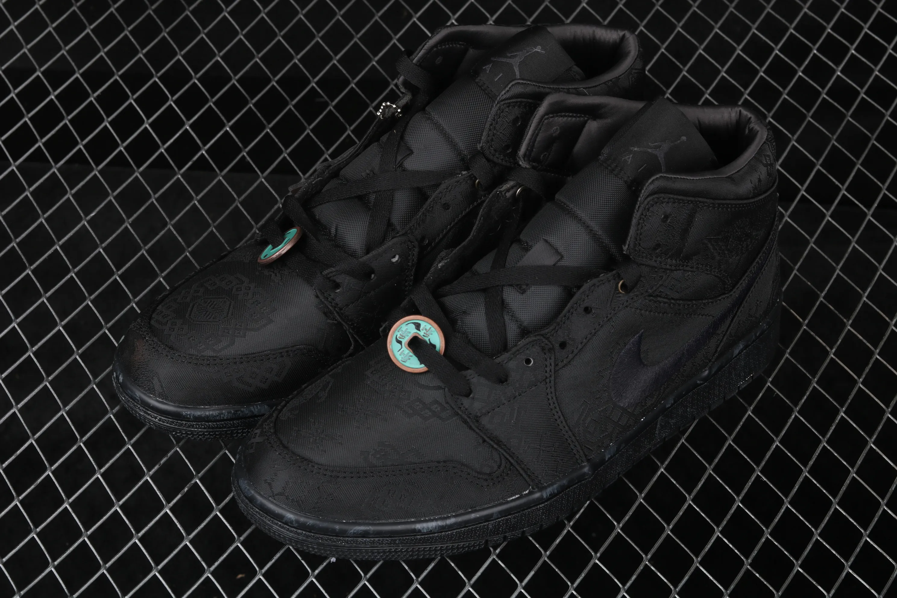 All categories Air Jordan Jordan series basketball shoes Air Jordan 1 Mid CLOT x Air Jordan 1 Mid "Fearless" AJ1 Joe 1 mid-top black silk CU2804-300